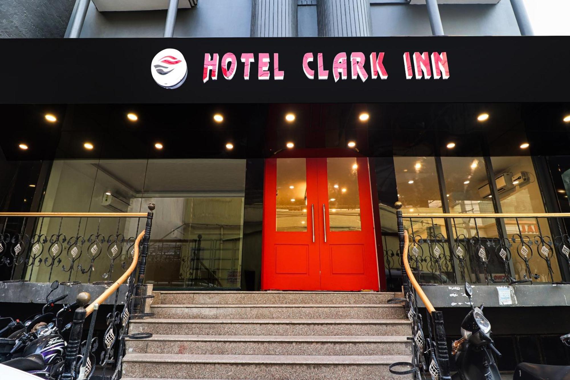 Townhouse Townhouse Clark Inn Patna  Buitenkant foto