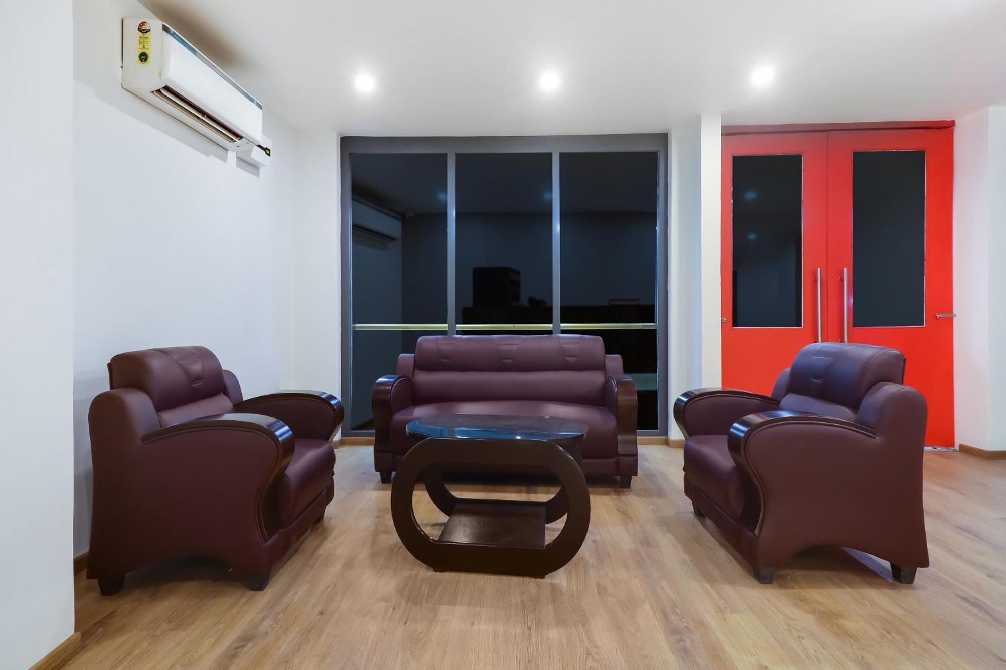 Townhouse Townhouse Clark Inn Patna  Buitenkant foto